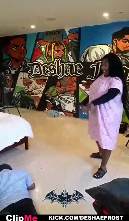 @deshaefrost clip cut by ClipMe